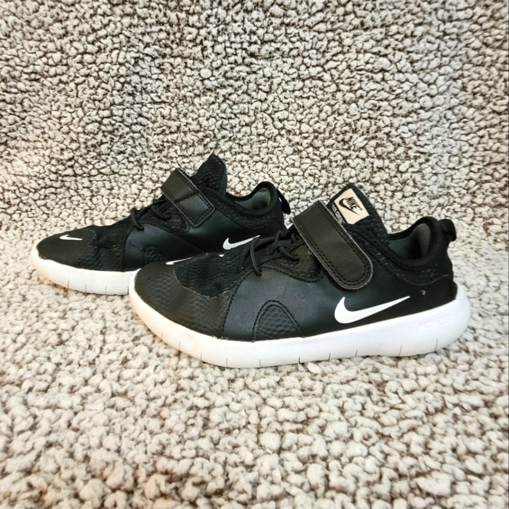 Nike Flex Contact Black Sneaker - Boys - Size 2